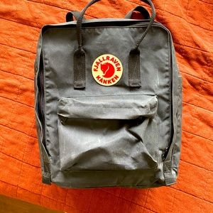 Fjallraven Kanken L bag